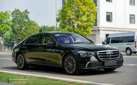 Mercedes S450